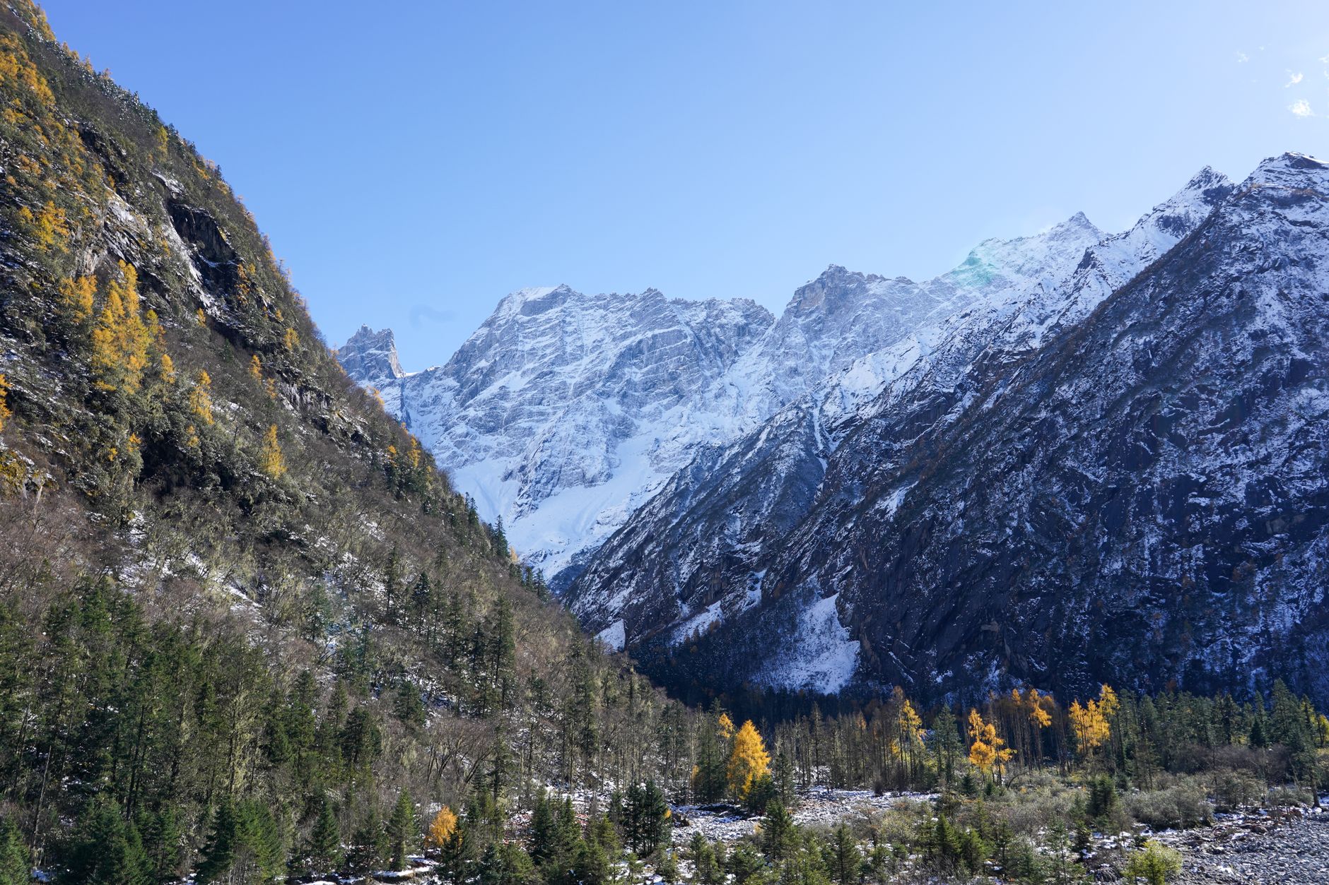 云南滇西北雪山古城私享 9 日 D9 香格里拉 / 送机 雪山