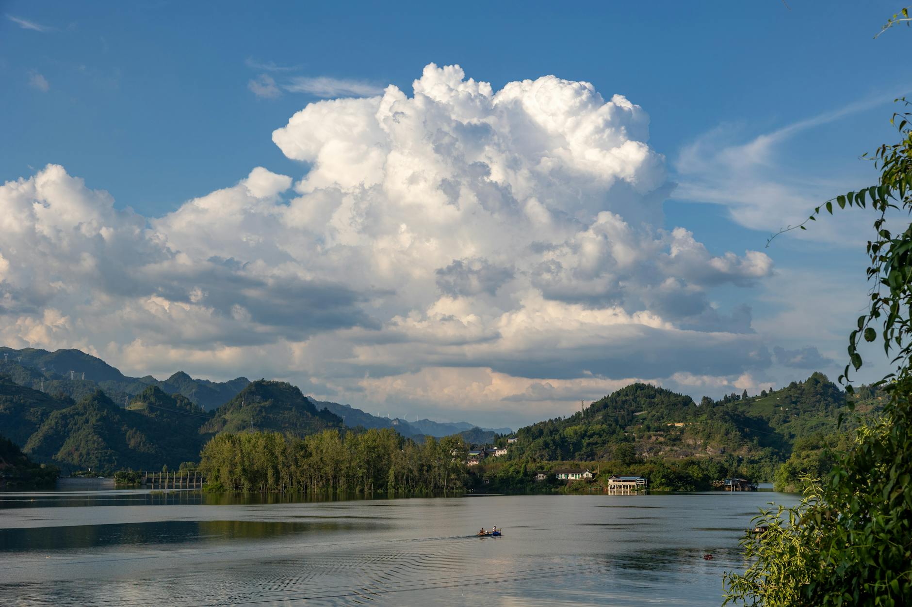 云南建水元阳普者黑小团队 7 日 extensionImage @户外, lake, 丘陵 的 免费素材图片